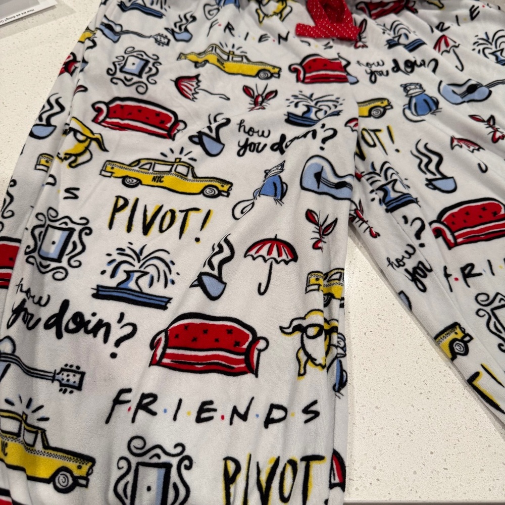 Women’s Friends pajamas